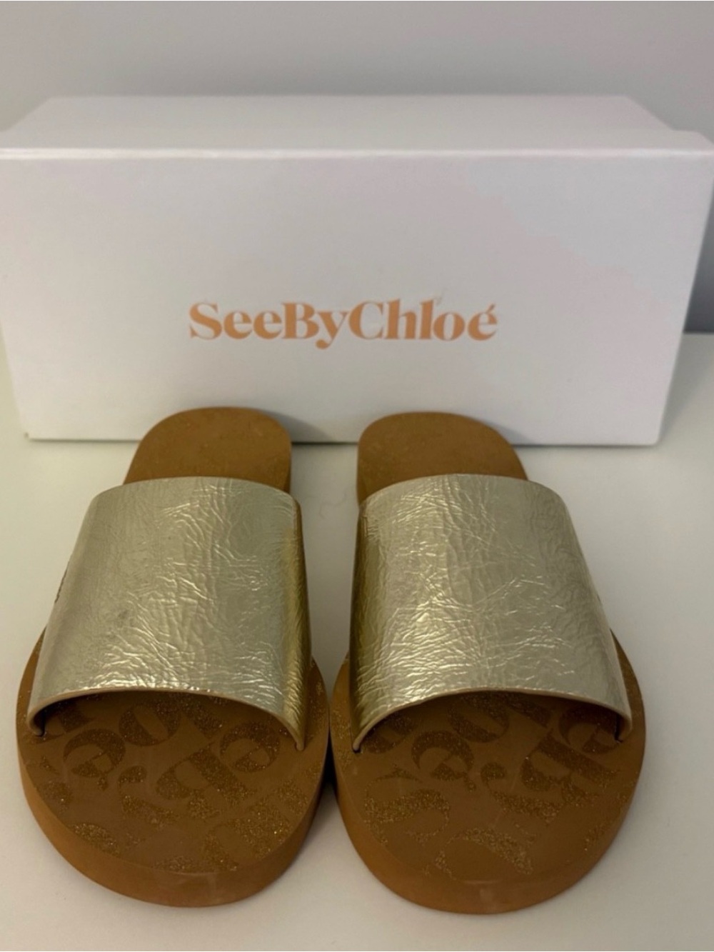 See by Chloé Goat Essie Slides in Mirror Light Gold, Size 6